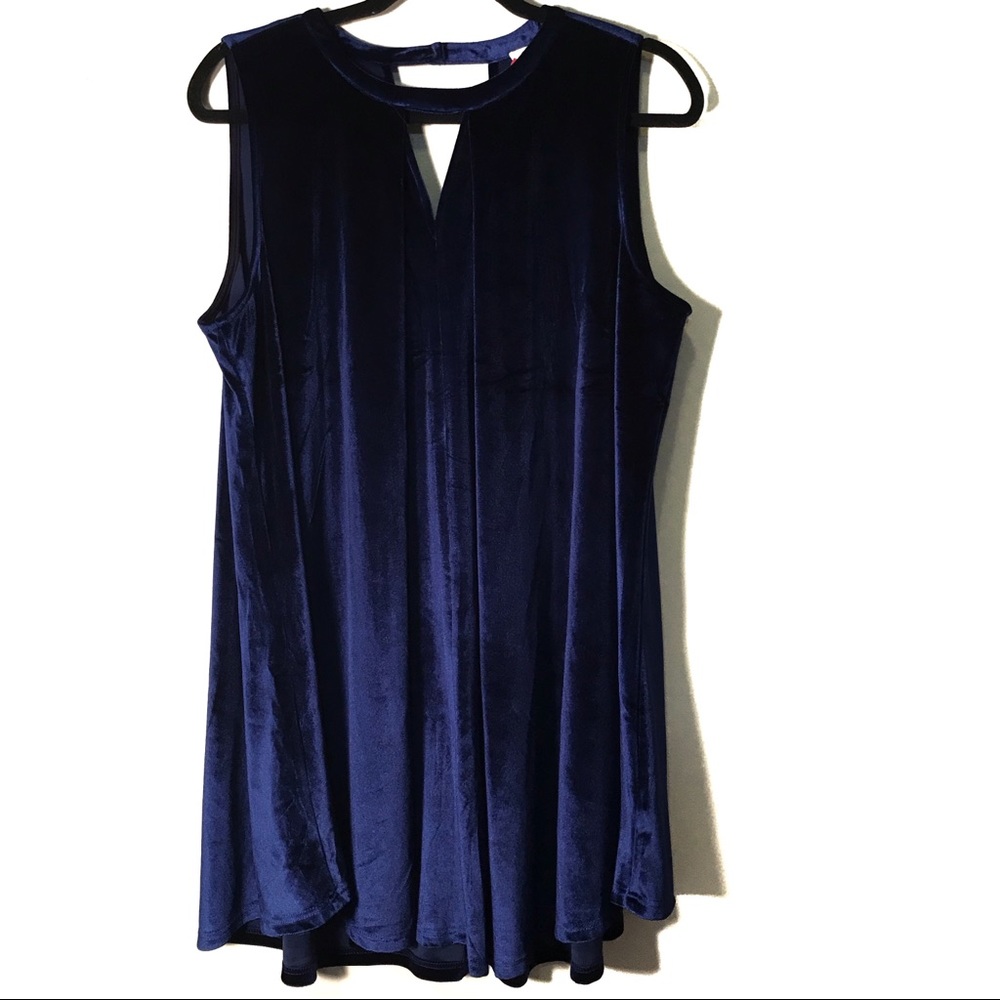 Umgee velvet dress size medium blue color